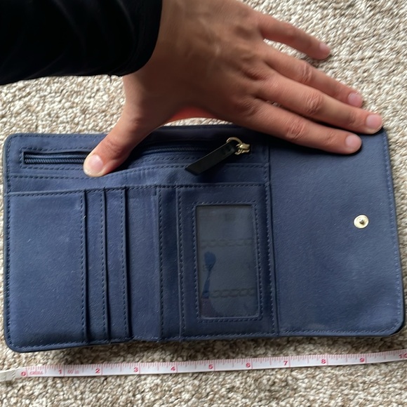 Tommy Hilfiger Mid Size Wallet - Picture 8 of 14